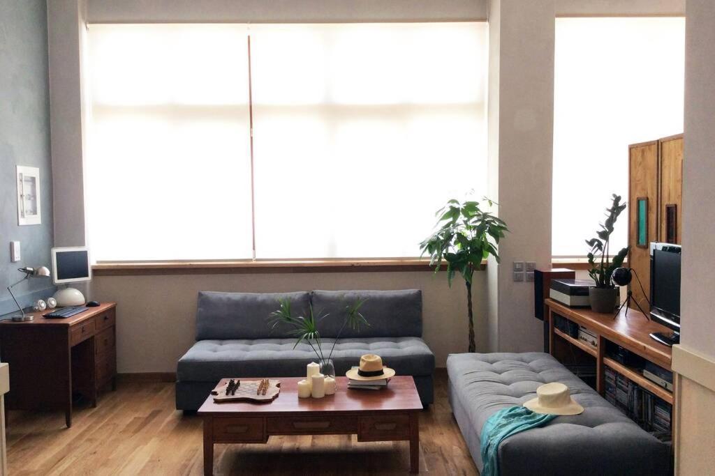 Unique - Spacious Studio With Rooftop / Thissio Афины Экстерьер фото